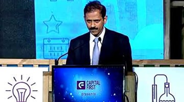 14 Jun, 2017: Vaidyanathan addressing the Achievers & Performers, ET Startup Awards