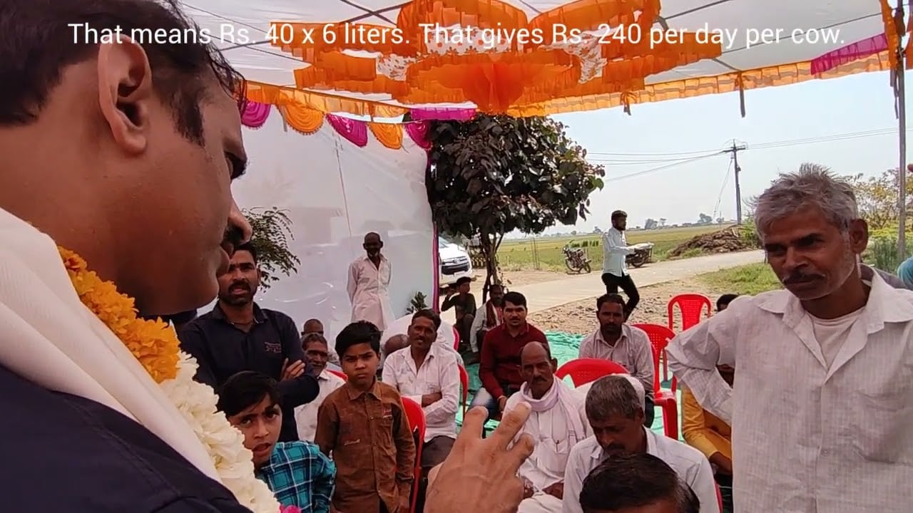 20 Nov, 2023 : Mr. Vaidyanathan meet with villagers to understand milk economics