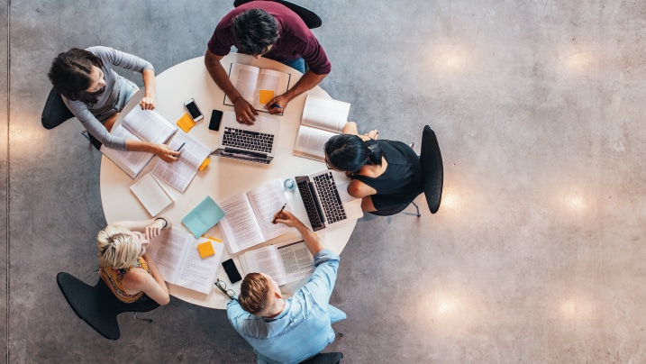 the best loan to study abroad now