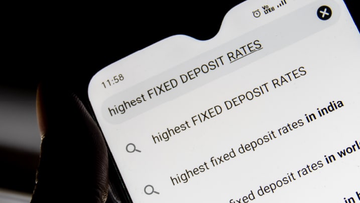 Factors to consider while choosing FD online