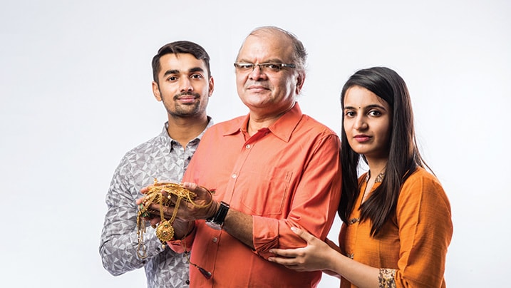 Gold Loan or Personal Loan: Which is the better option?