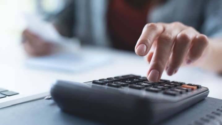 What is the difference between Secured vs unsecured loan? 