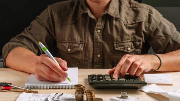 managing your finances when moving abroad