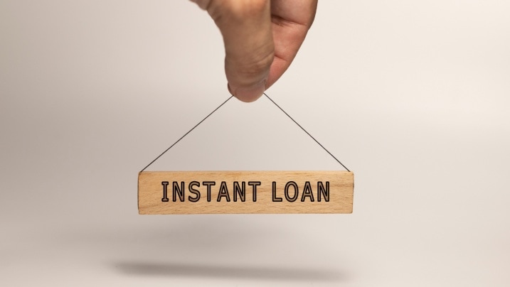 Pros and cons of instant loans