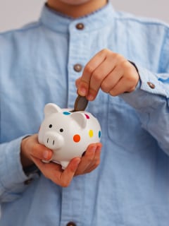 Key Factors to Consider While Opening a Children's Bank Account