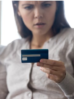 Pros and Cons of Debit Card Transaction Limits