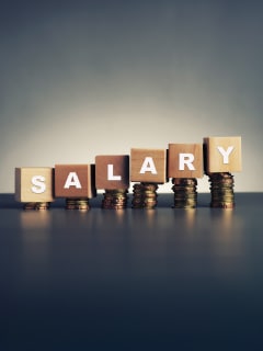 Visual emphasizing the benefits of choosing an IDFC First Bank salary account