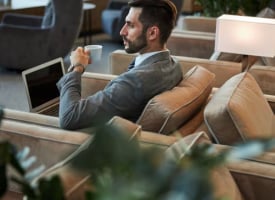 Complimentary Airport Lounge/Spa Benefits on Metal Credit Cards