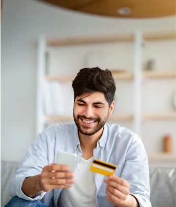 Cashback reward of ₹ 1000 on first EMI