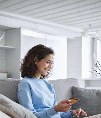 Cashback reward of ₹ 1000 on first EMI