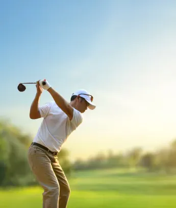 Avail exclusive Golf Benefits with FIRST Wealth Credit Card