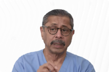 Portrait of Naresh Trehan, top 10 experienced entrepreneur