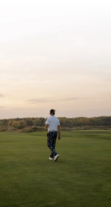 Mobile-friendly image of golf benefits for users