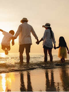 Credit card with zero forex markup benefits for international travelers