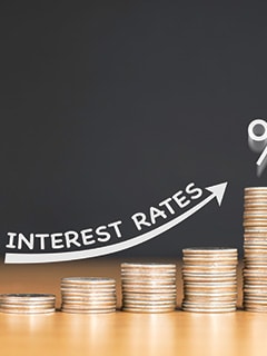 Illustration showing the calculation of interest on a savings account