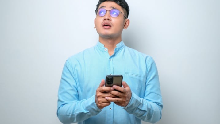 Understanding whether a debit card is required for UPI activation and exploring Aadhaar-based UPI registration alternatives.