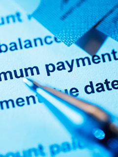 Image explaining the concept of the minimum due amount in credit card payments